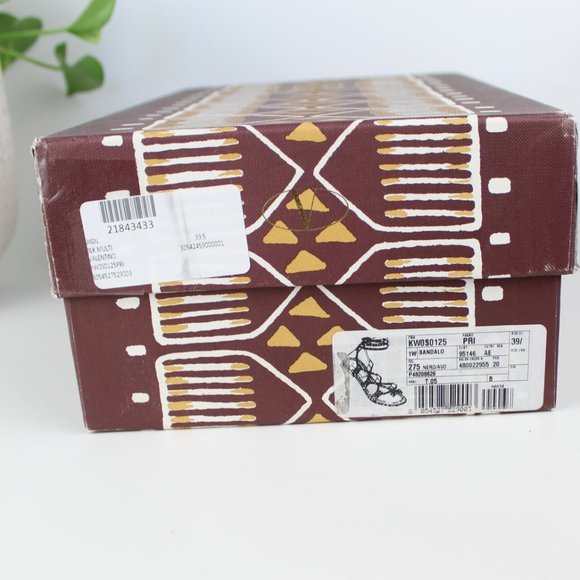 NEW VALENTINO GARAVANI Runway Sandal–Ankle Wrap Embellished Flat Gladiator Style - Picture 12 of 12